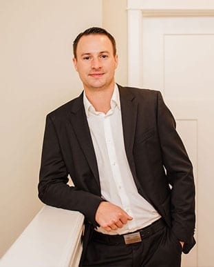 single_blog_author